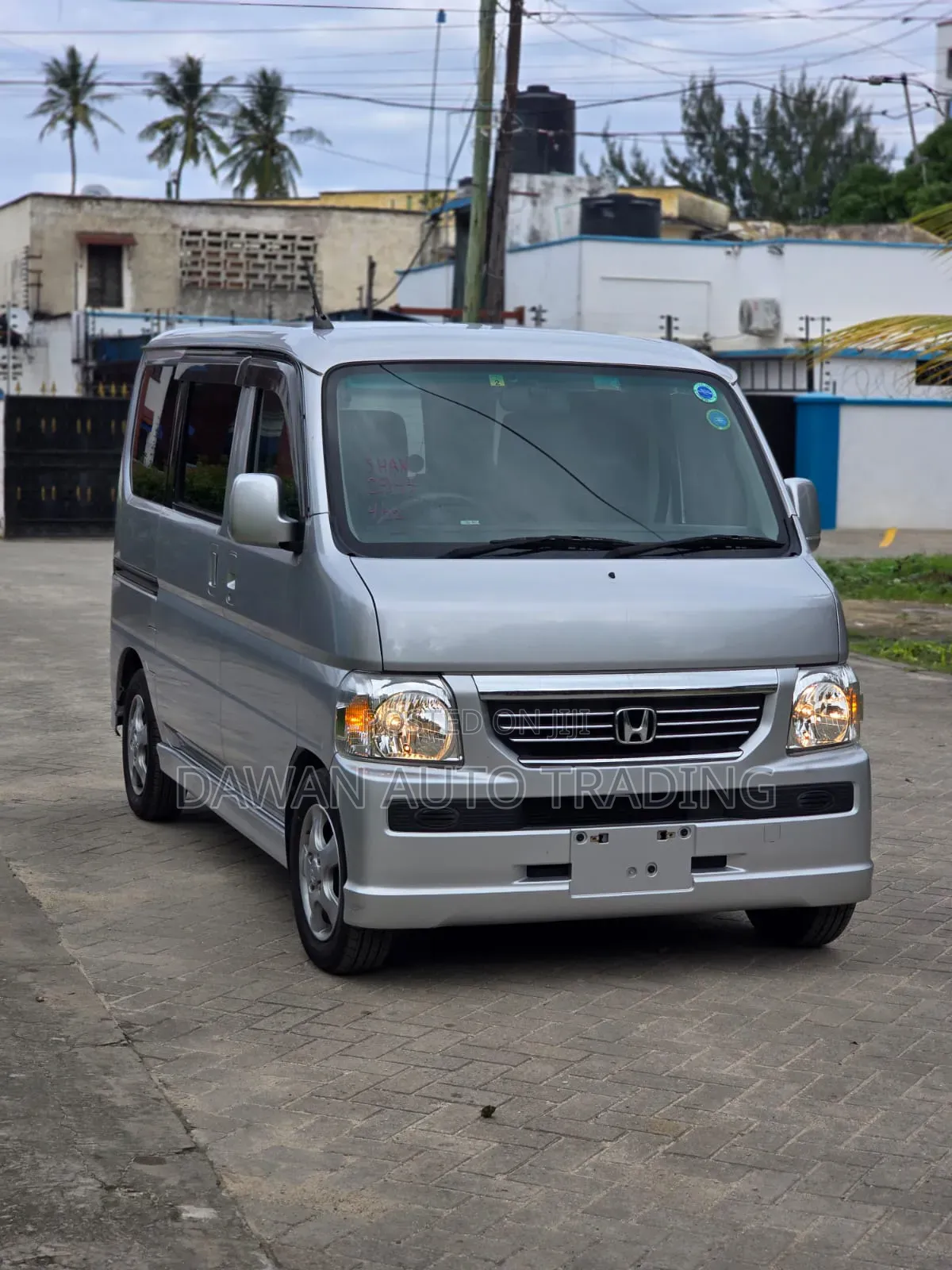 Honda Vamos 2018 Silver