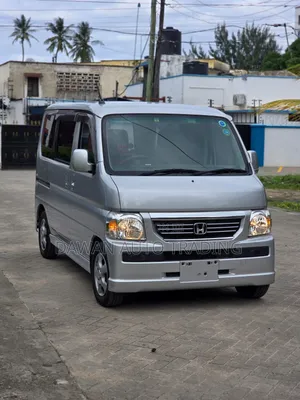 Honda Vamos 2018 Silver