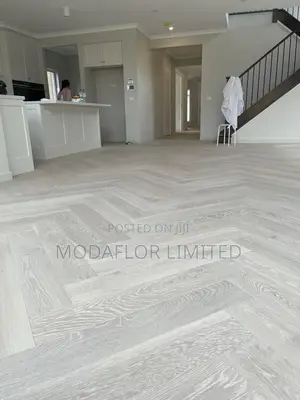 Herringbone Flooring – Real Wood Feel Without Real Wood Stress!