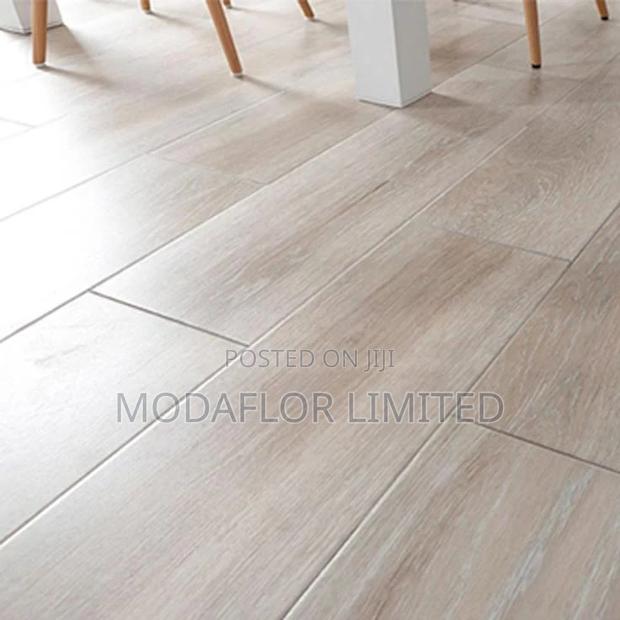 Laminate Floor Boards – High-End Looks. Everyday Durability.