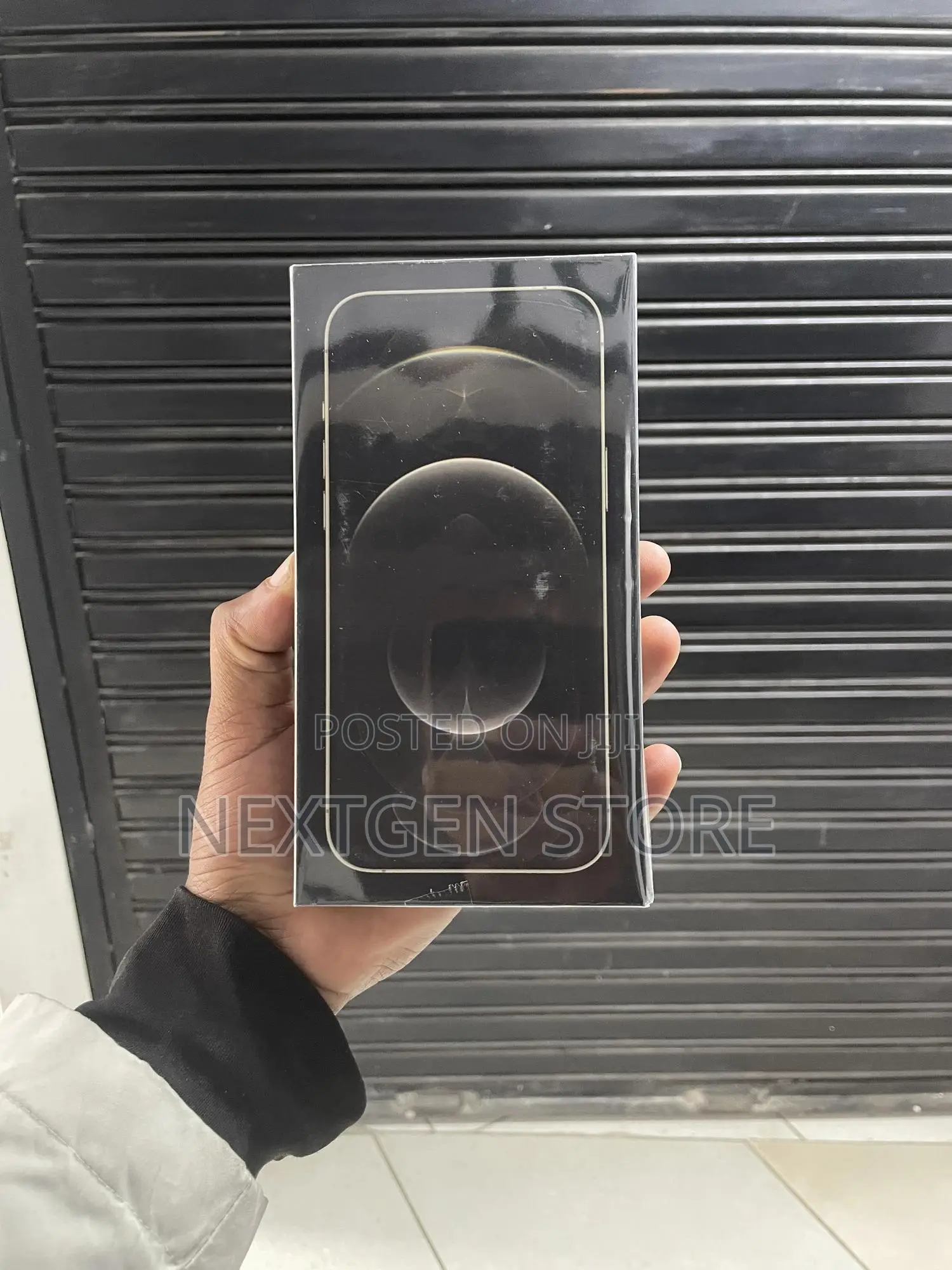New Apple iPhone 12 Pro Max 256 GB Gold