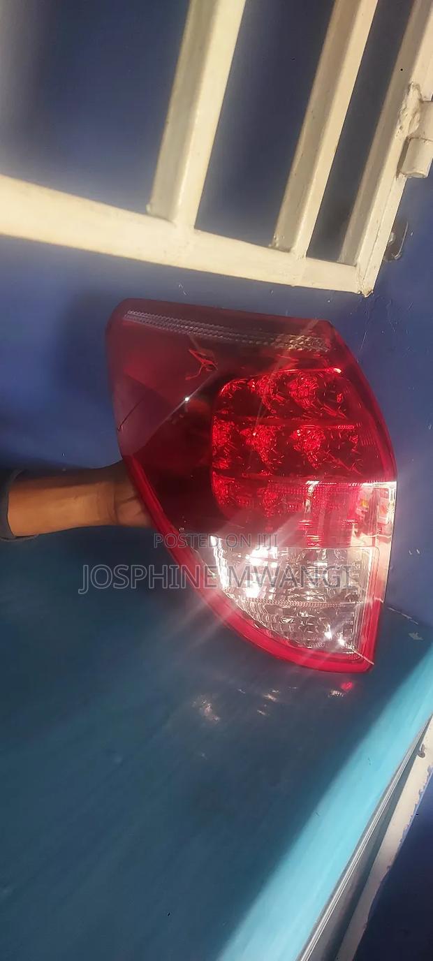 Toyota Rav 4 Tailights Left - main view