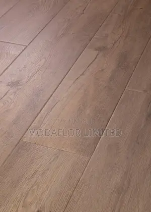 Laminate Floor Boards – Wood Beauty, Built to Last!