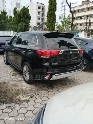 Mitsubishi Outlander 2018 Black