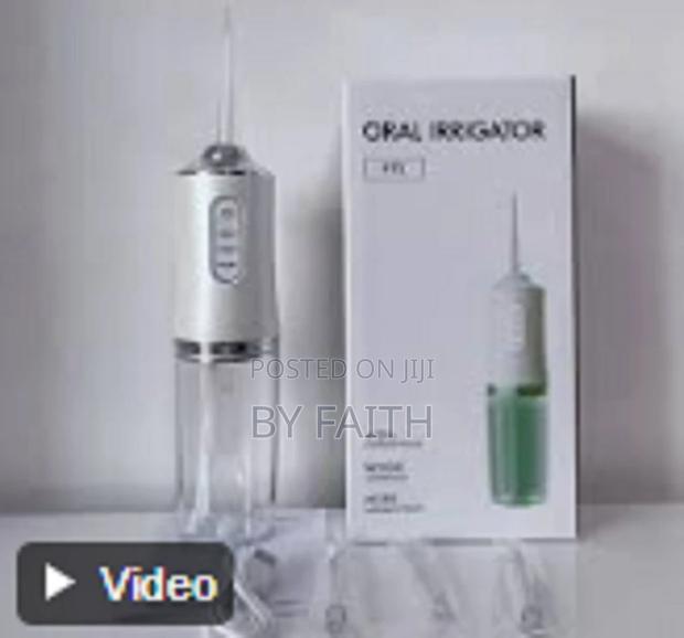 Rechargeable Portable Oral Irrigator With 4 Nozzles