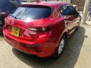Mazda Axela 2016 Red