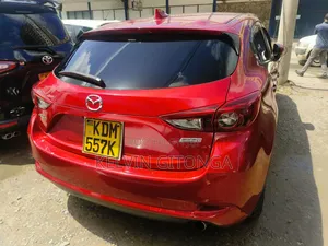 Mazda Axela 2016 Red