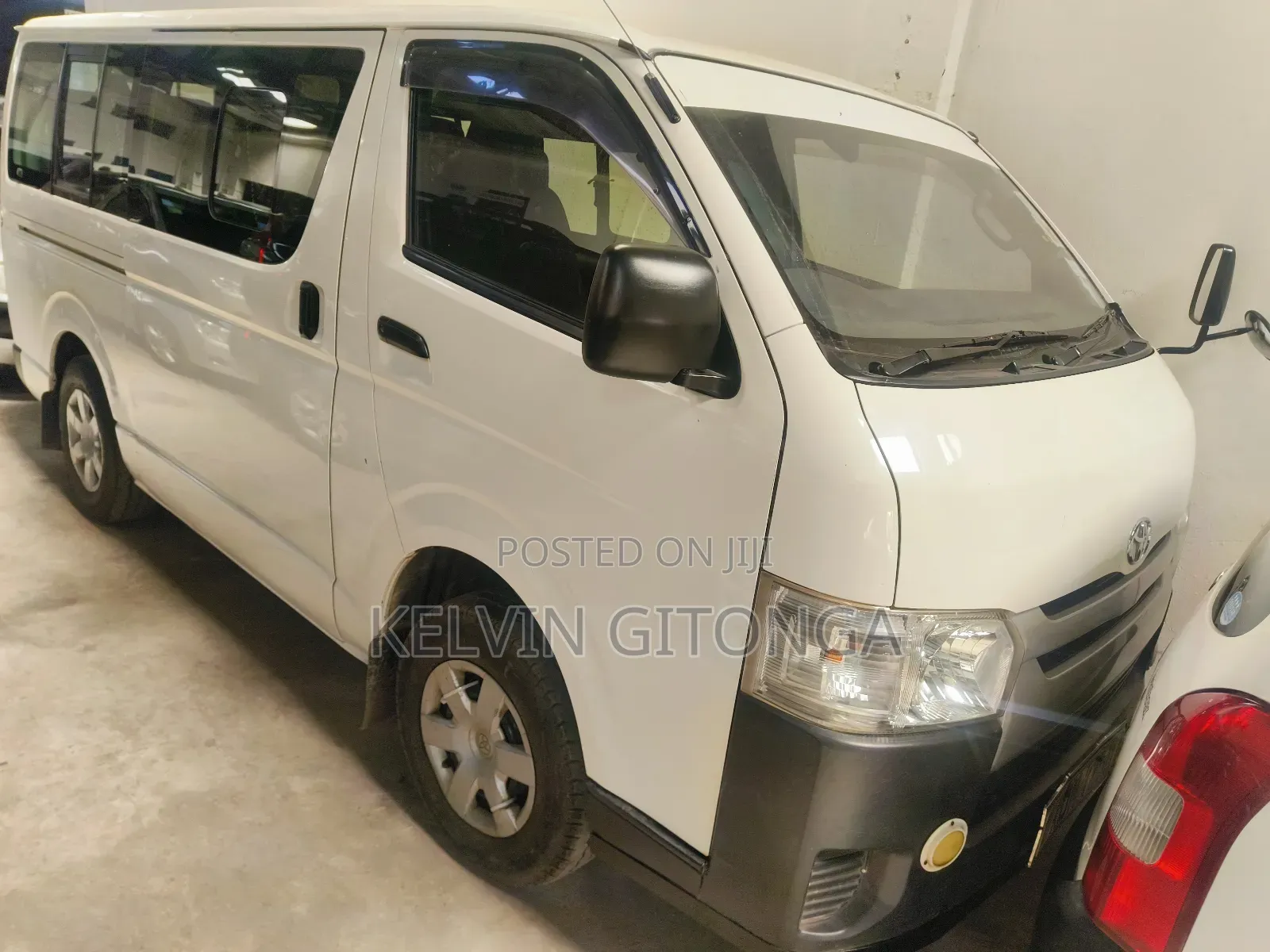 Toyota HiAce 2016 White