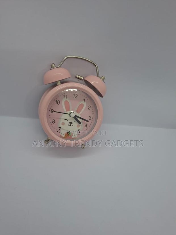 Desk Alarm Clock – Analog Style For Bedroom Or Office