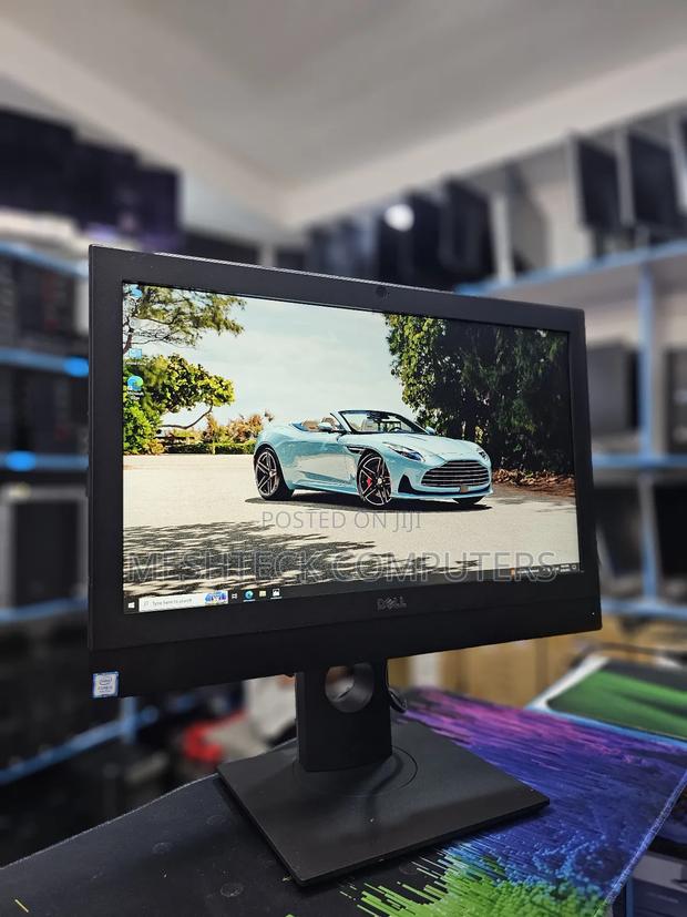 Desktop Computer Dell OptiPlex 5250 8GB Intel Core I5 SSD 256GB - main view