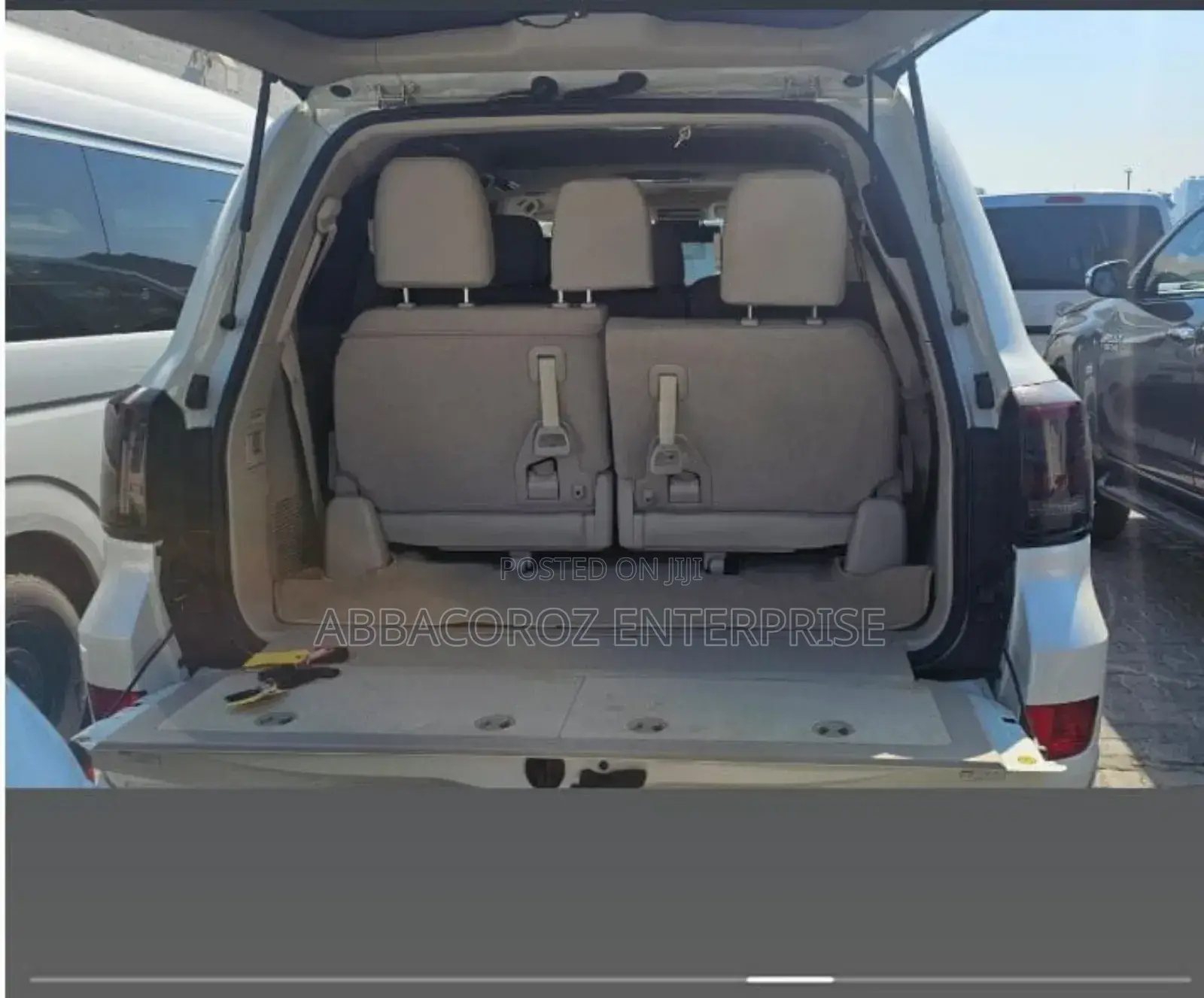Toyota Land Cruiser 4.6 V8 ZX 2018 Pearl