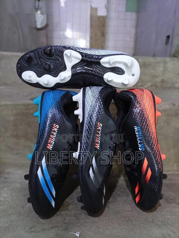 Durable Soccer Boots/ Football Shoes - main view