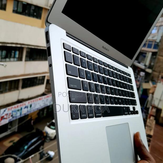 Laptop Apple MacBook Air 4GB Intel Core I5 SSD 256GB - thumbnail 4
