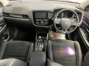 Mitsubishi Outlander SE AWC 2018 Pearl