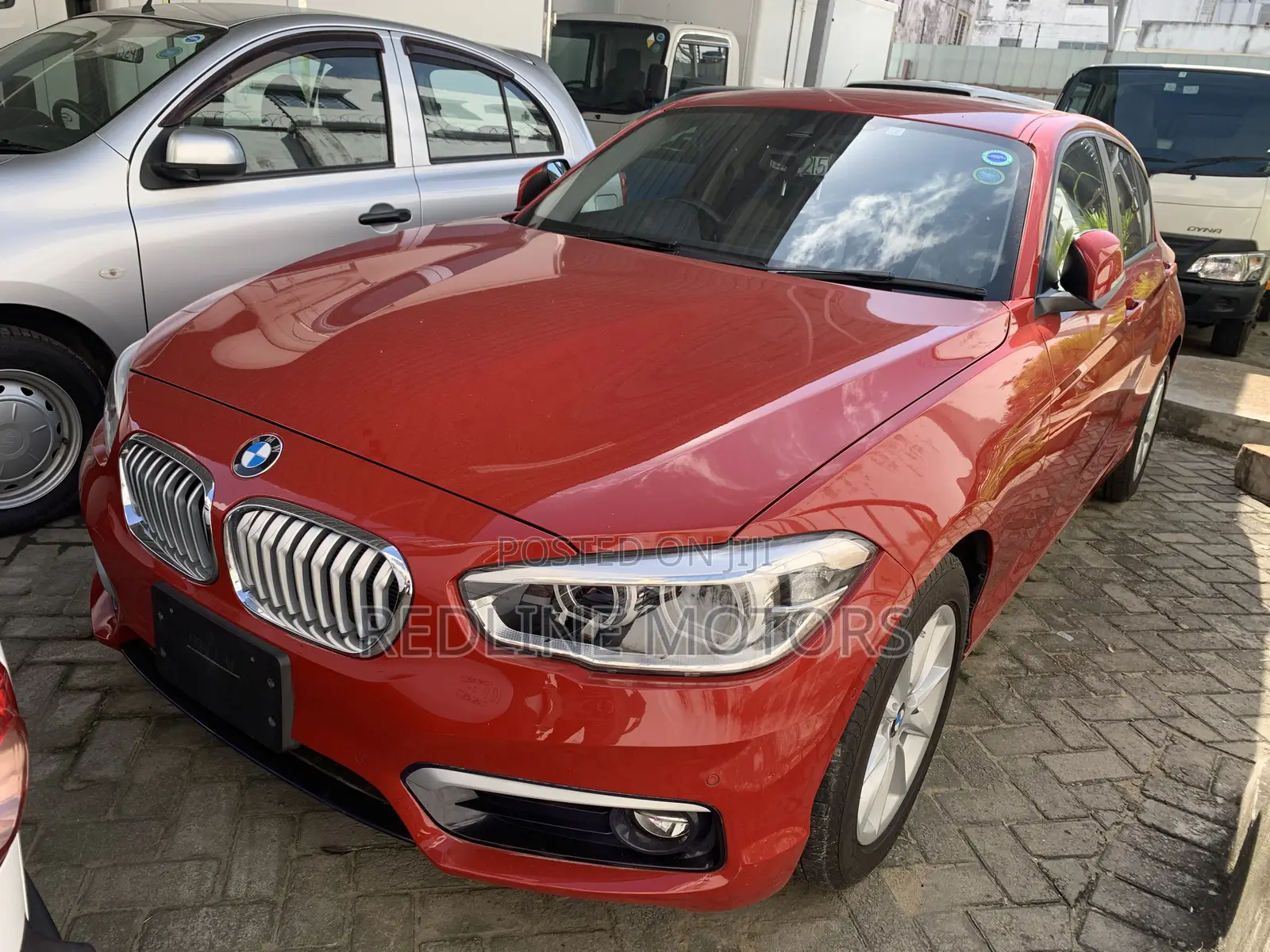 BMW 118i 2018 Red