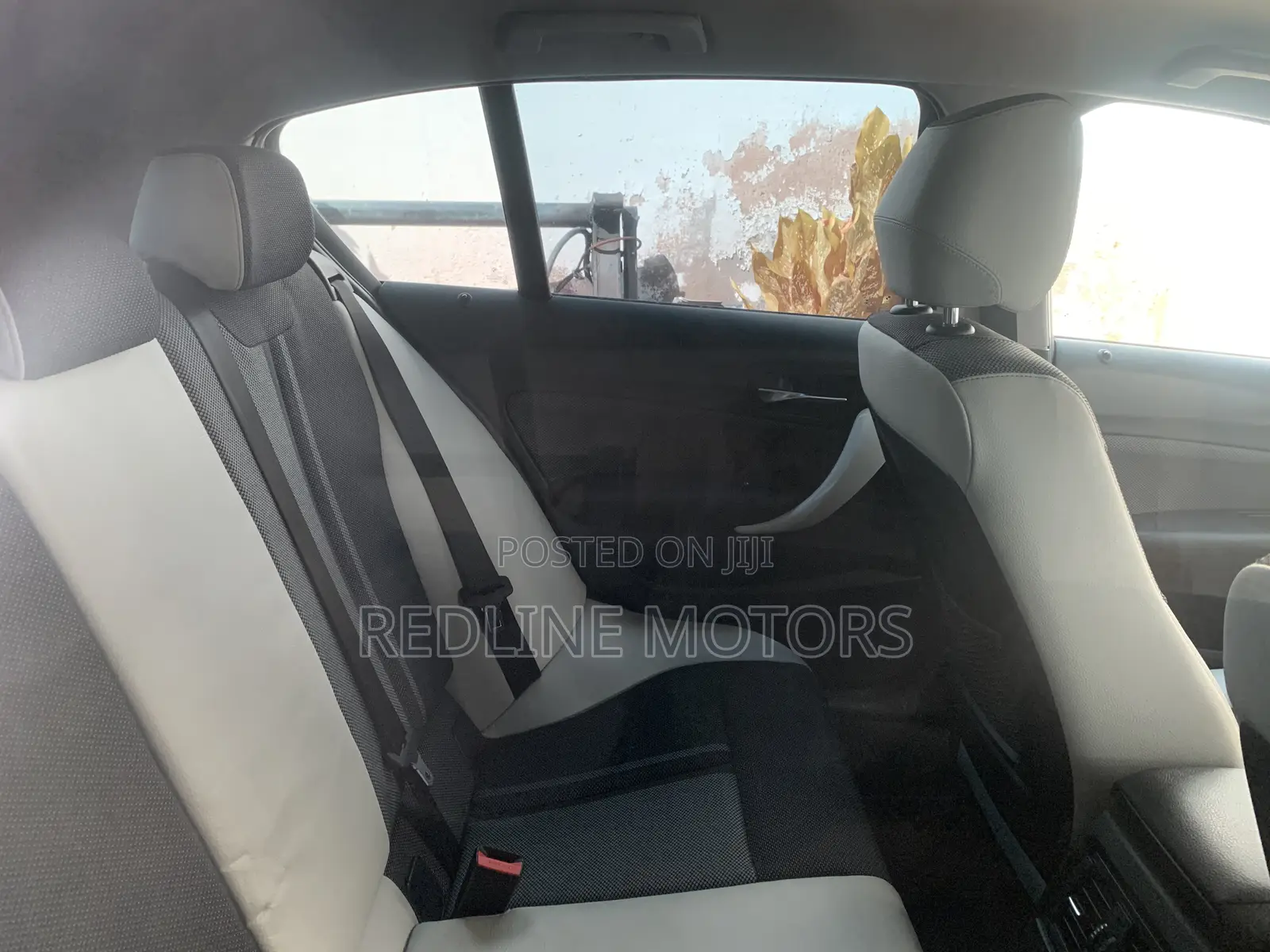 BMW 118i 2018 Red