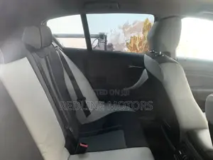 BMW 118i 2018 Red