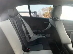 BMW 118i 2018 Red