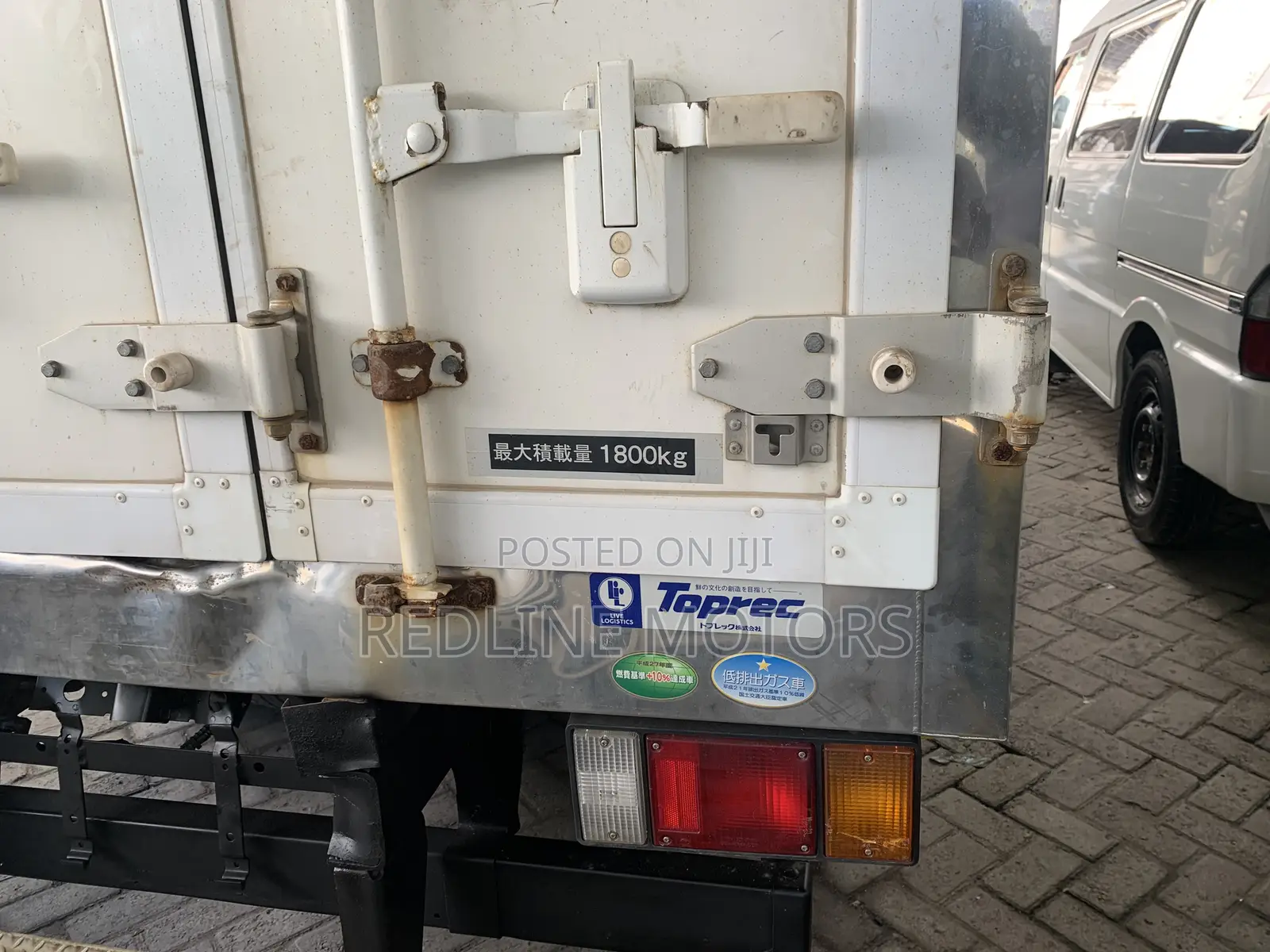 Isuzu Elf Lorry