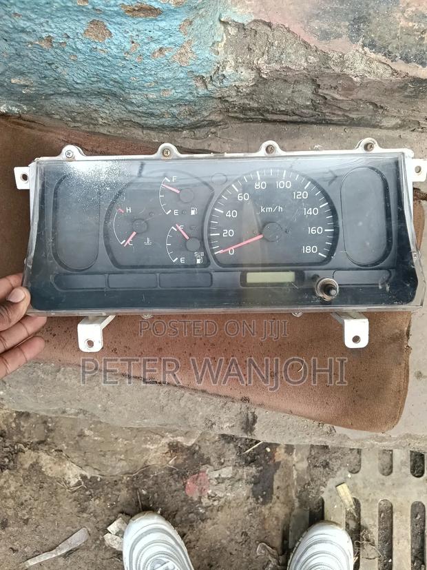 Landcruiser 75 Dashboard Clock - thumbnail 2