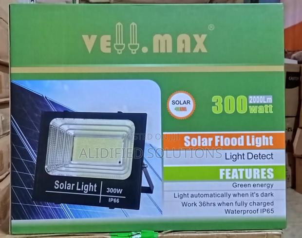 Solar Floodlight<> 300w Velmax Floodlight - thumbnail 2