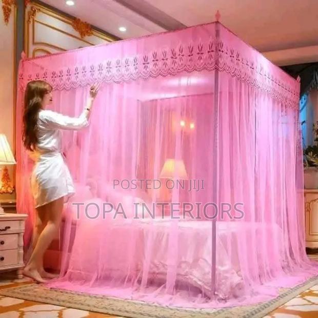 Straight Mosquito Nets With Four Metallic Tube Stands - main view