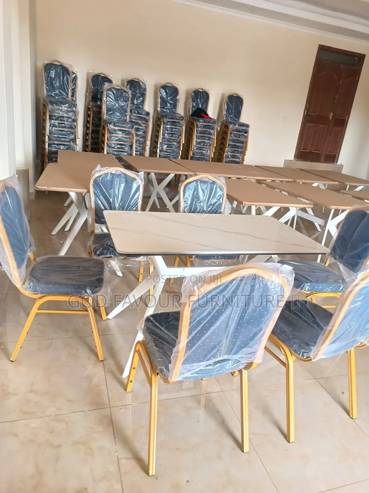 Unique Design Dining Table/Hotel Table Plus 6 Comfy Chairs 8