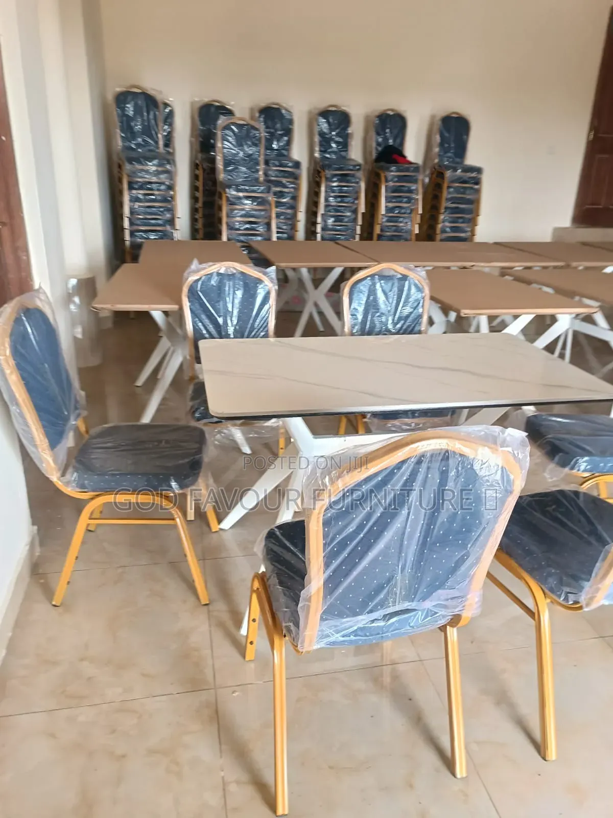 Generic Modern Dining Table/Hotel Table With 6 Chairs Rt8k