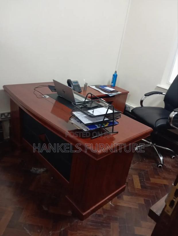 1.6m Mahogany Executive Desk - thumbnail 2