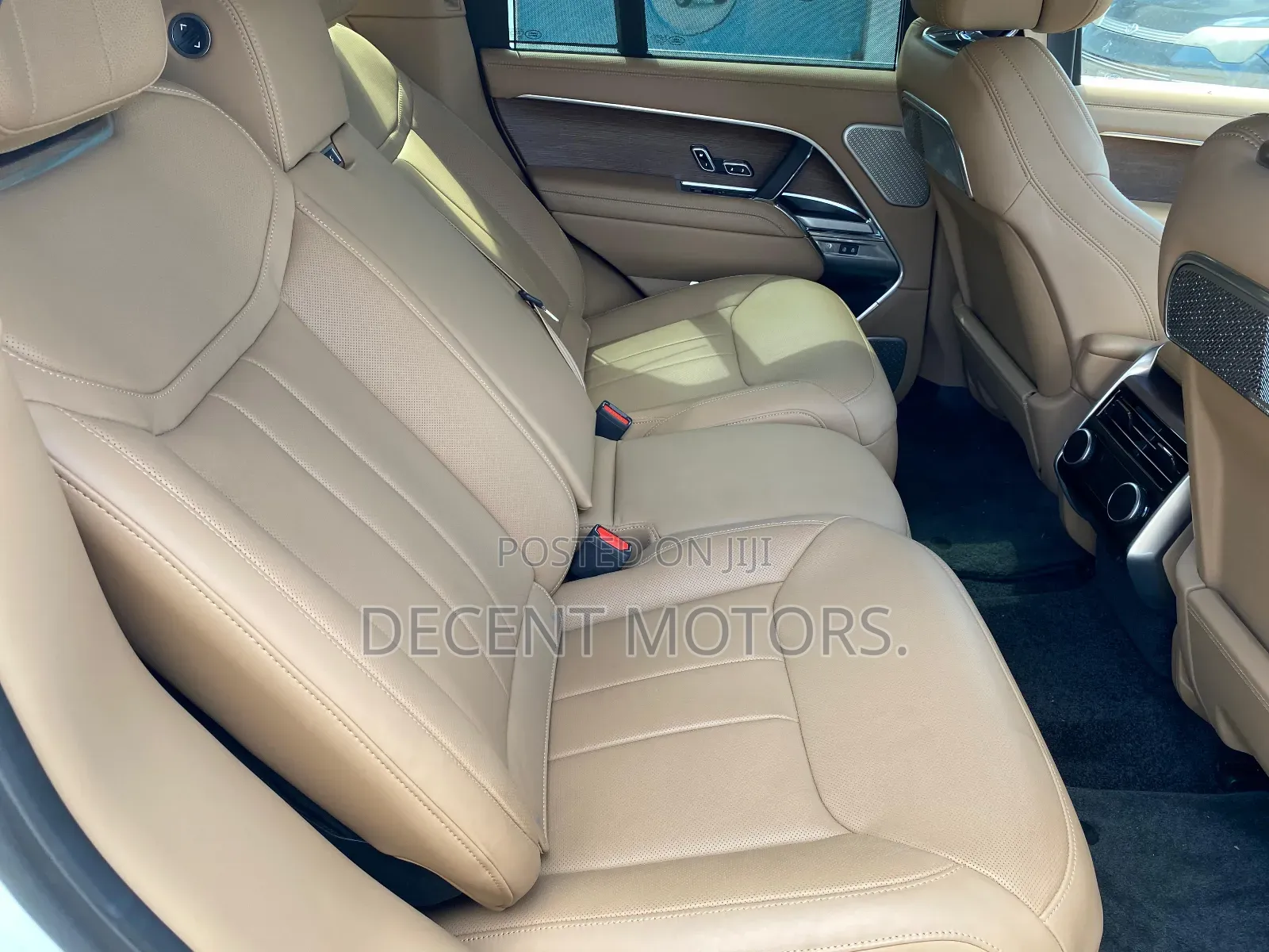 Land Rover Range Rover Vogue 2024 White