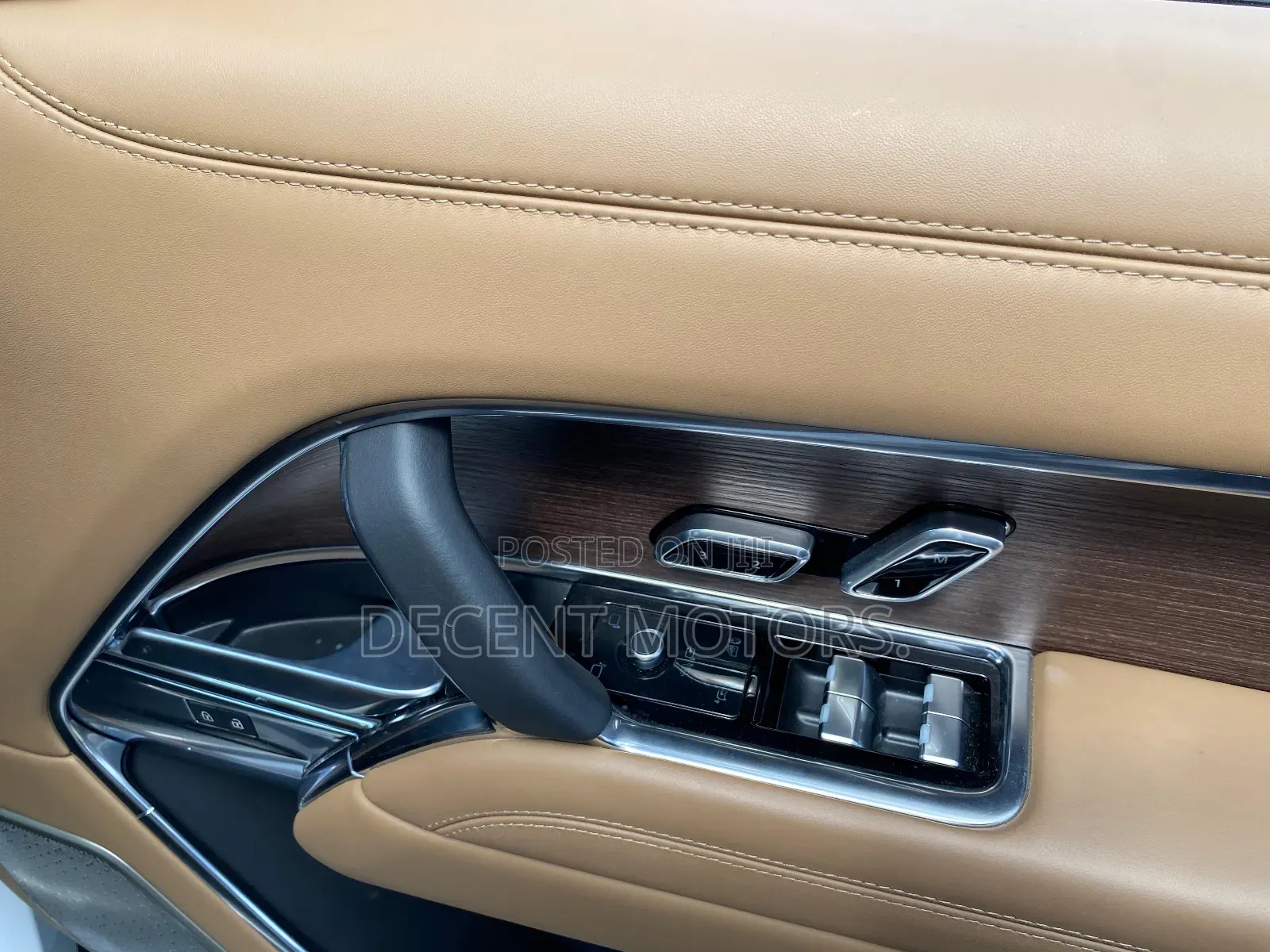 Land Rover Range Rover Vogue 2024 White