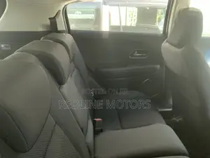 Honda Vezel 1.5 Hybrid 4WD 2018 Black