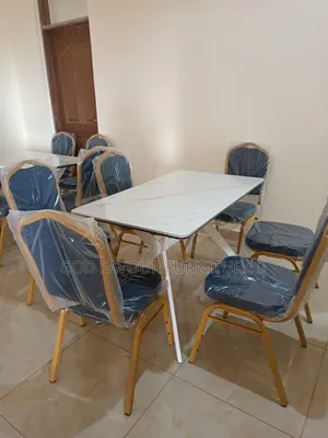 Top Notch Dining/Hotel Table With Stackable 6 Chairs Taj7