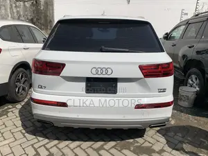 Audi Q7 2.0T Premium AWD quattro 2018 White