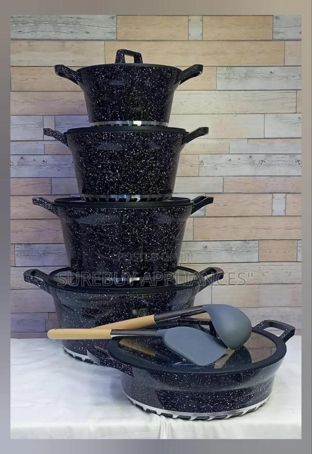 _12pc Bosch Cookware With Silicone Lids*_ - main view