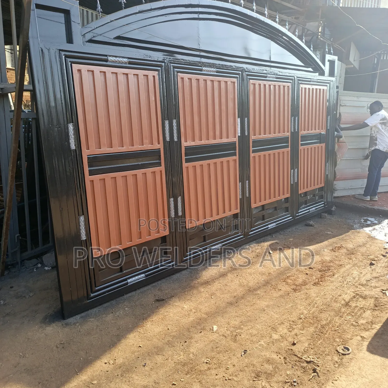 . "Bold Protection, Beautiful Design – The Perfect Gate"