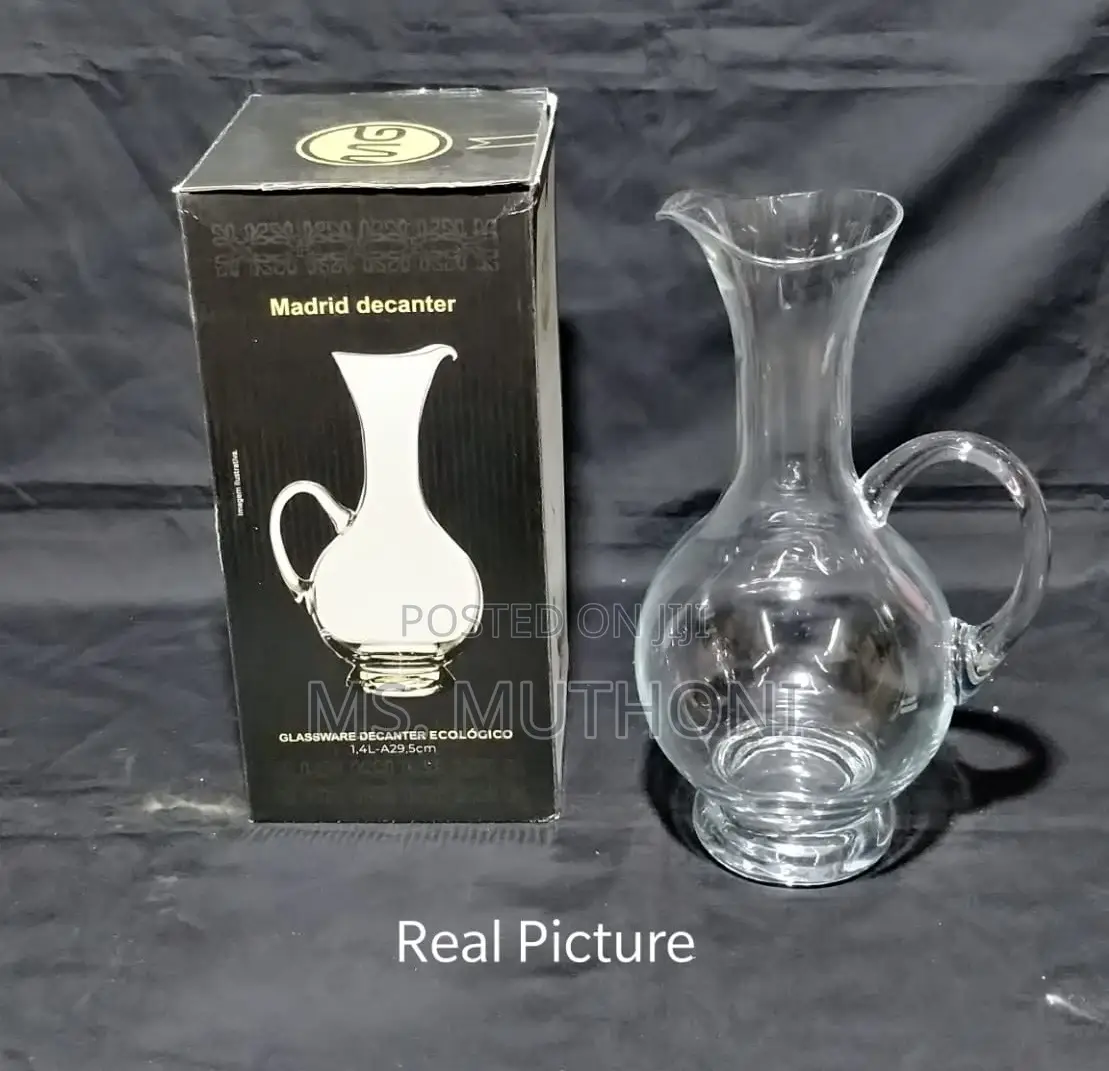 368704 Mg Madrid Glass Wine Decanter 1.4l