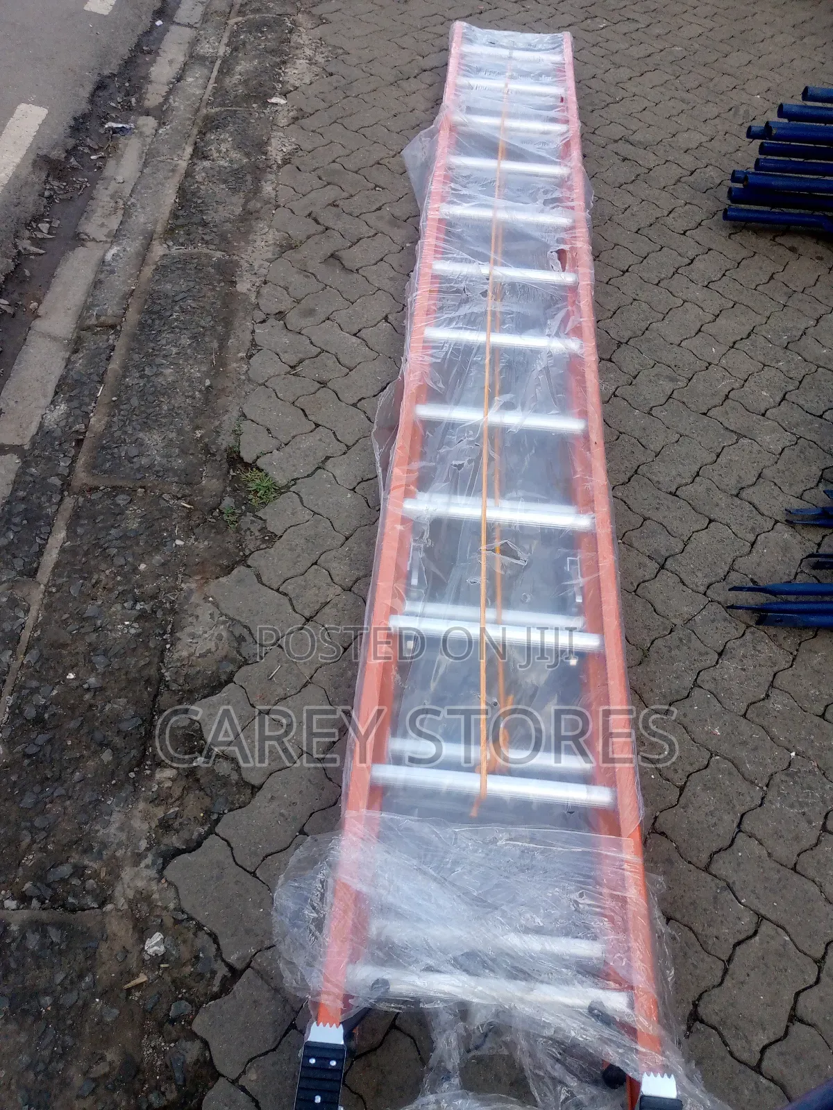 Extension Ladder 2 By 12" Fibreglass