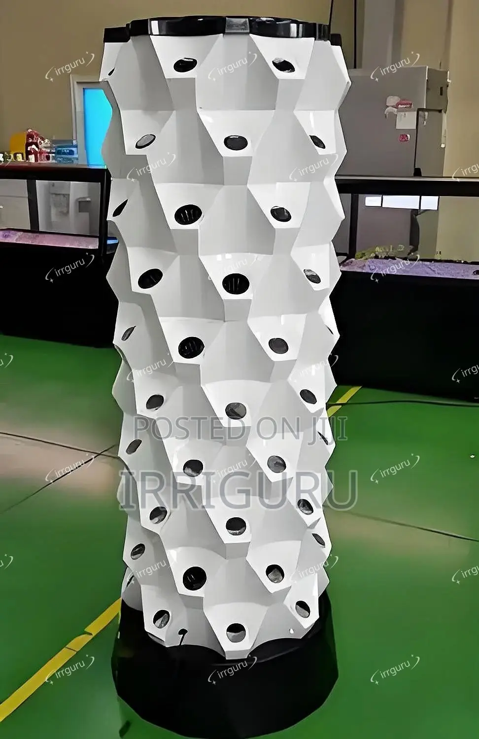 Green Plant Hydroponic Tower