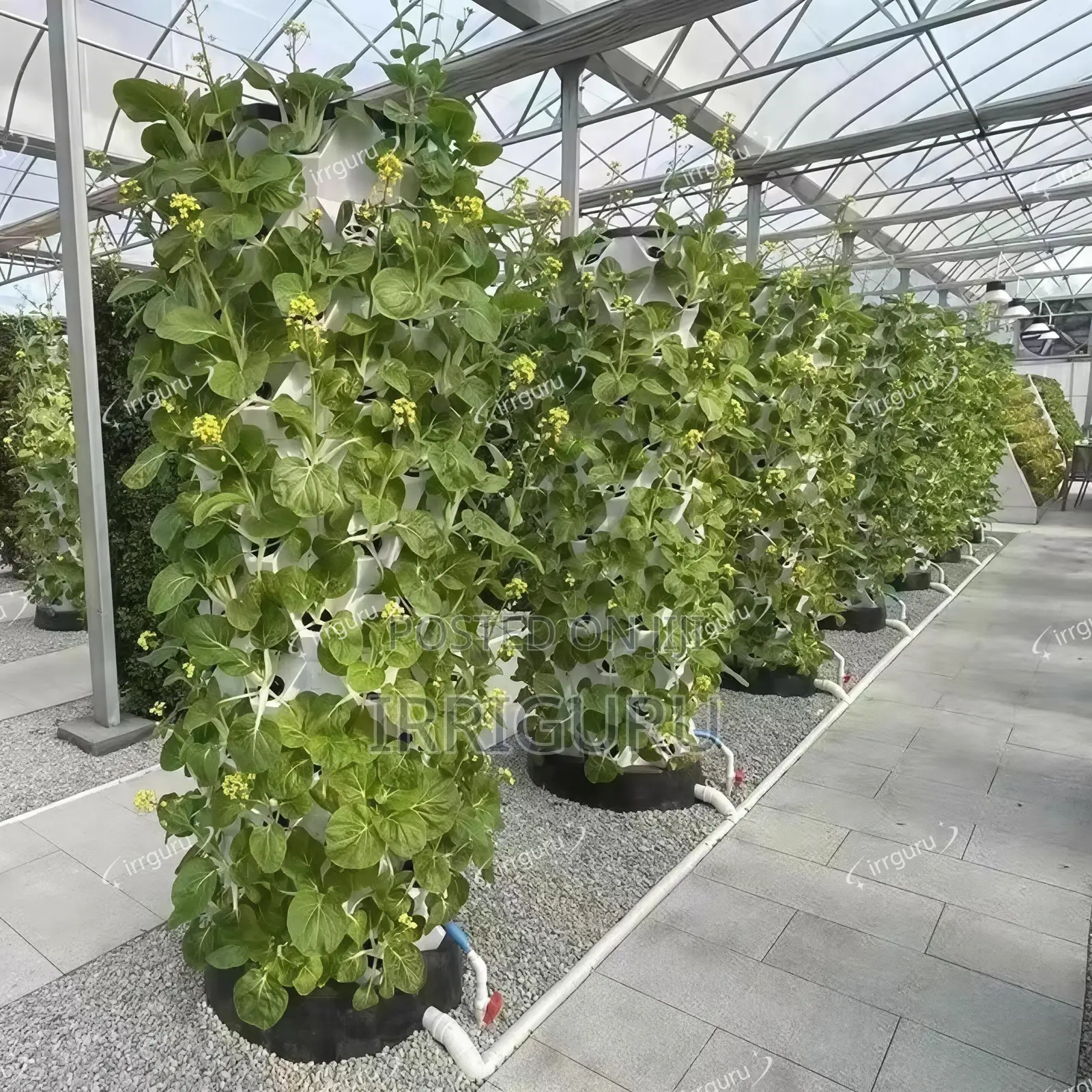 Pineapple-Shaped Hydroponic Planting Tower