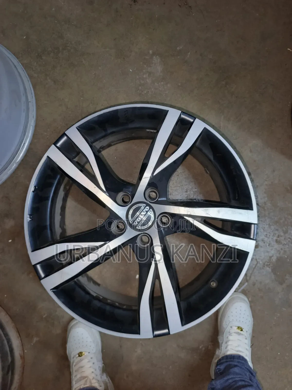 Size 19 Inch Volvo Sport Rims