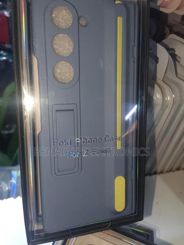 Z Fold 6 All Round Protection Cover, Classic Case - thumbnail 2