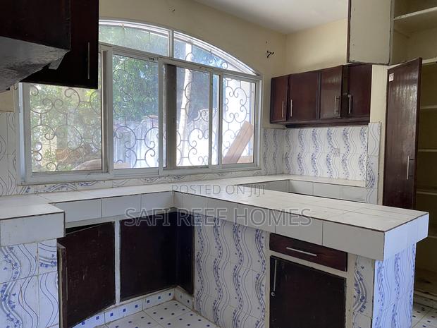 4bdrm Maisonette in Nyali for rent - thumbnail 7
