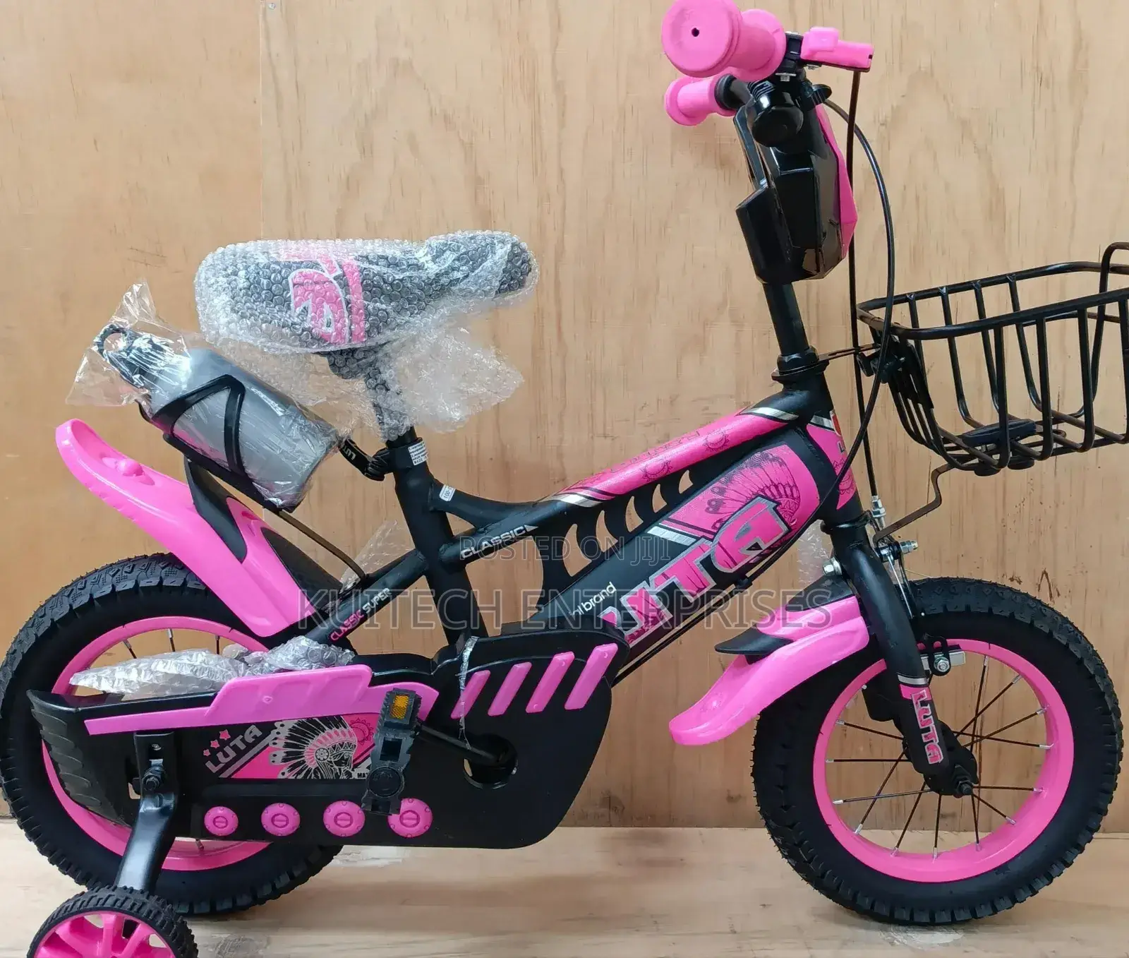 Kids Bike Size 12 / Flame Lining Kids Bicycle Size 12 Luta