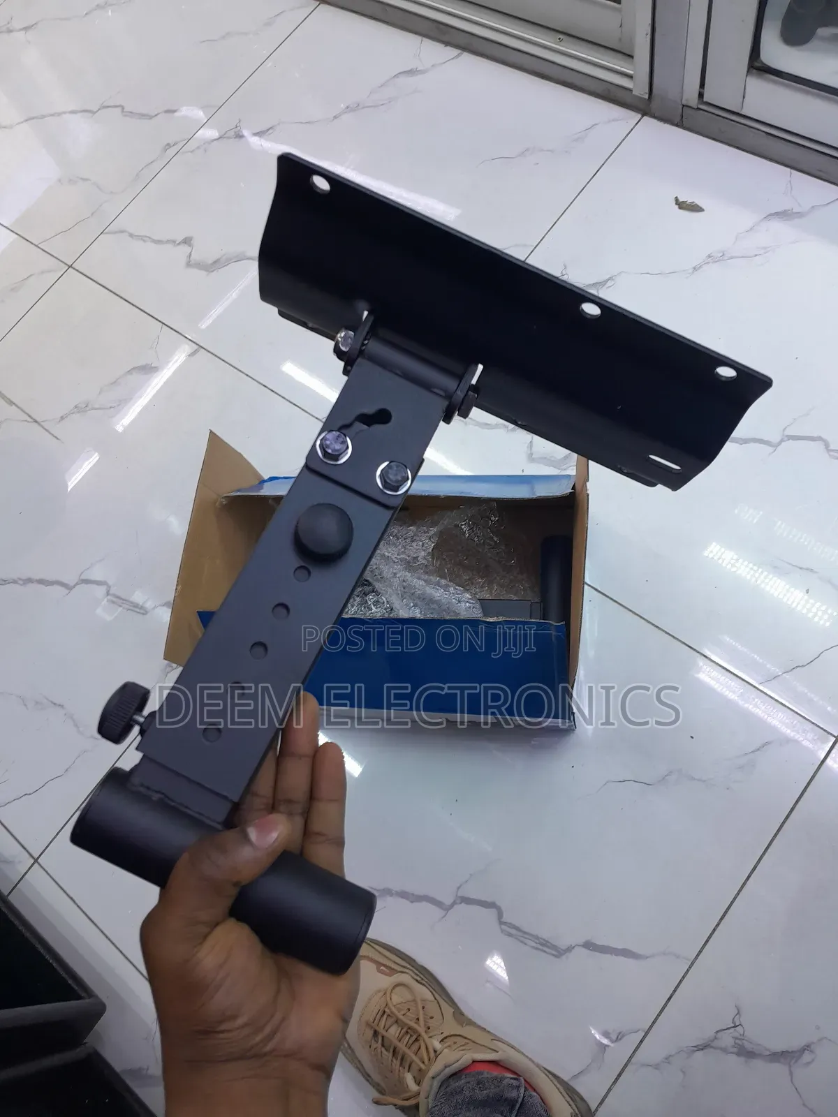 Wallmount Speaker Stand
