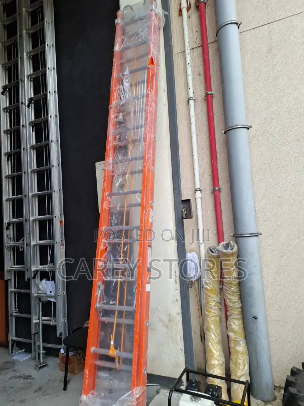 Extension Ladder - Fibreglass Extension Ladder