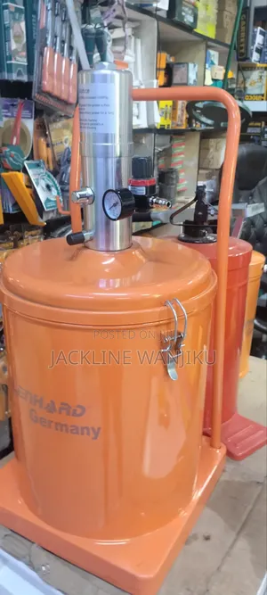 New Grease Bucket/ Lenhard Grease Gun Bucket Pneumatic
