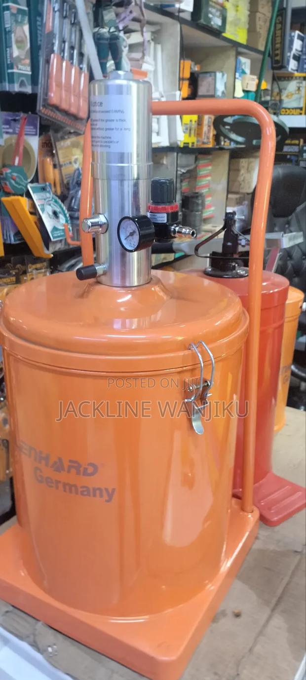 New Grease Bucket/ Lenhard Grease Gun Bucket Pneumatic