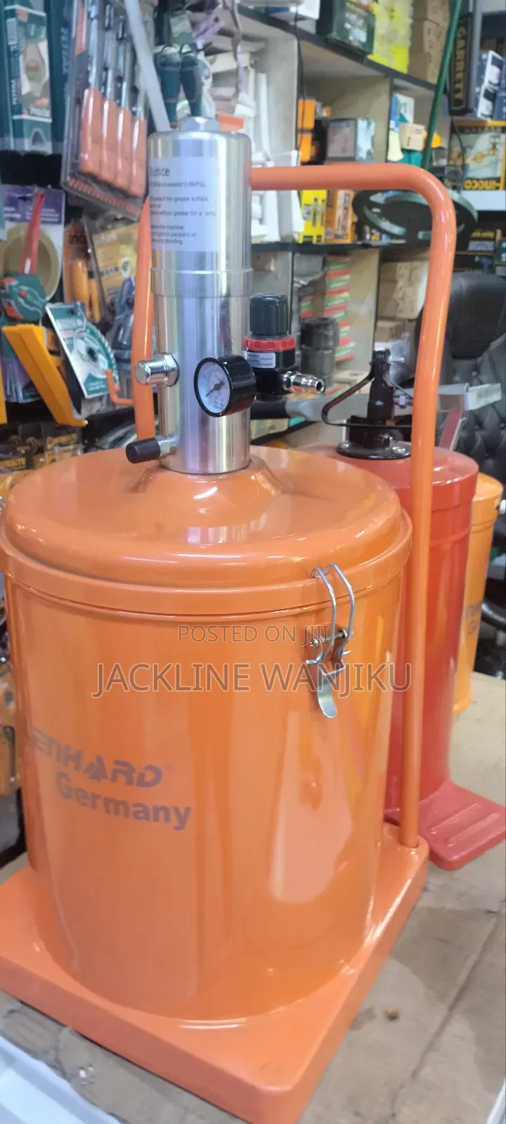 New Grease Bucket/ Lenhard Grease Gun Bucket Pneumatic