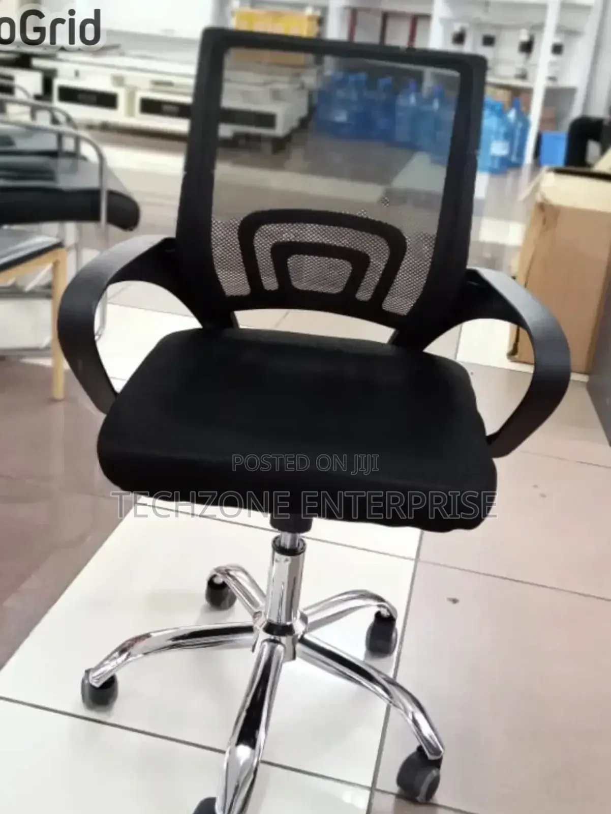 High Quality Assembled Executive Mesh Office Chair ;